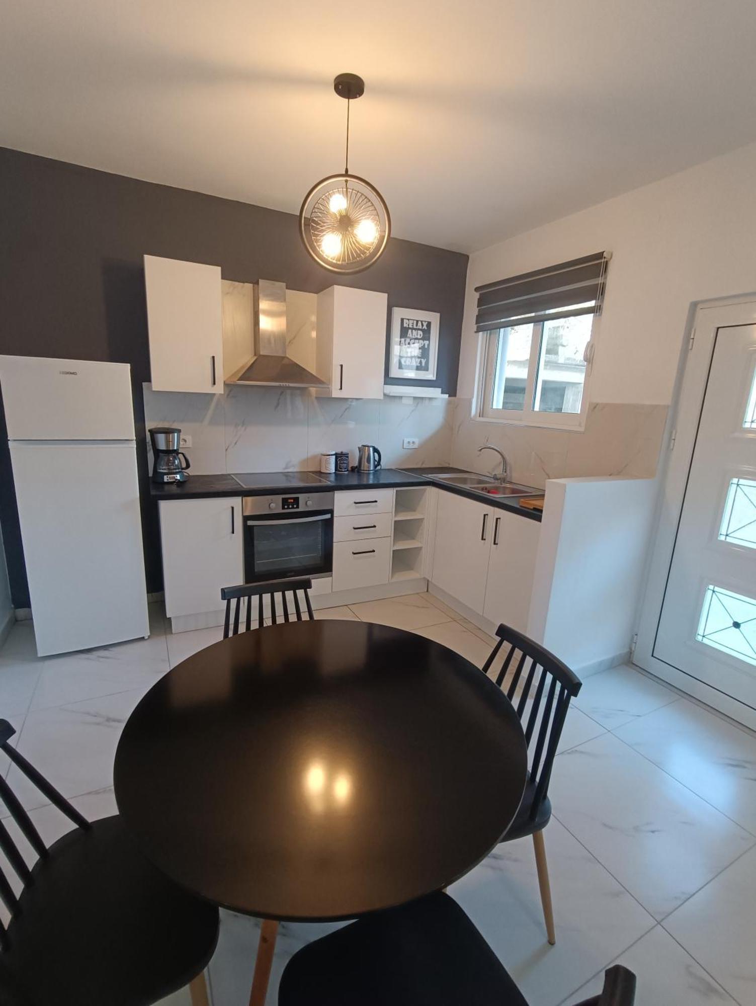 Alexander Apartments Spartià Eksteriør bilde